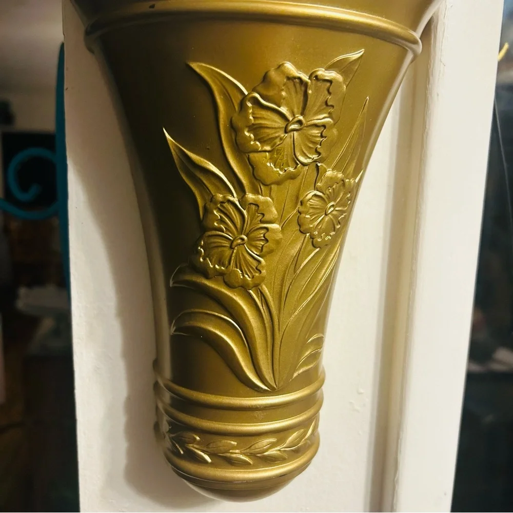 Vintage Homco Gold Floral Accent Wall Vase Pocket